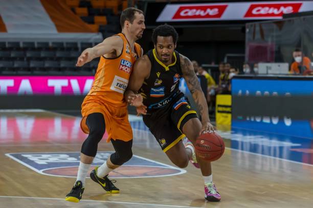 的赛场上 的赛场上