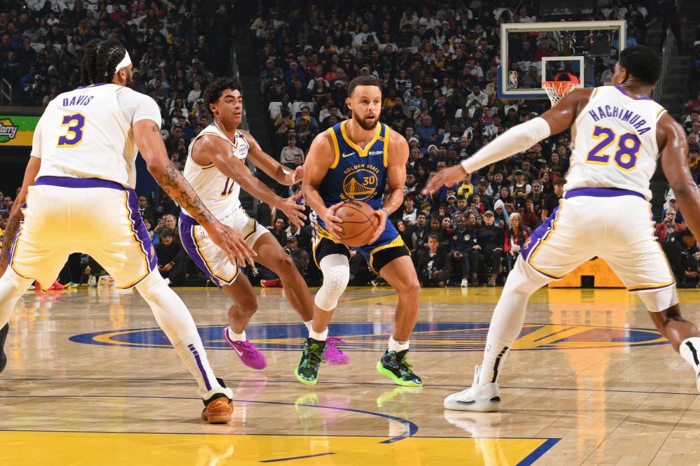 还是在防守 还是在防守