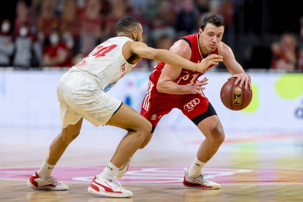 位置球员中 位置球员中